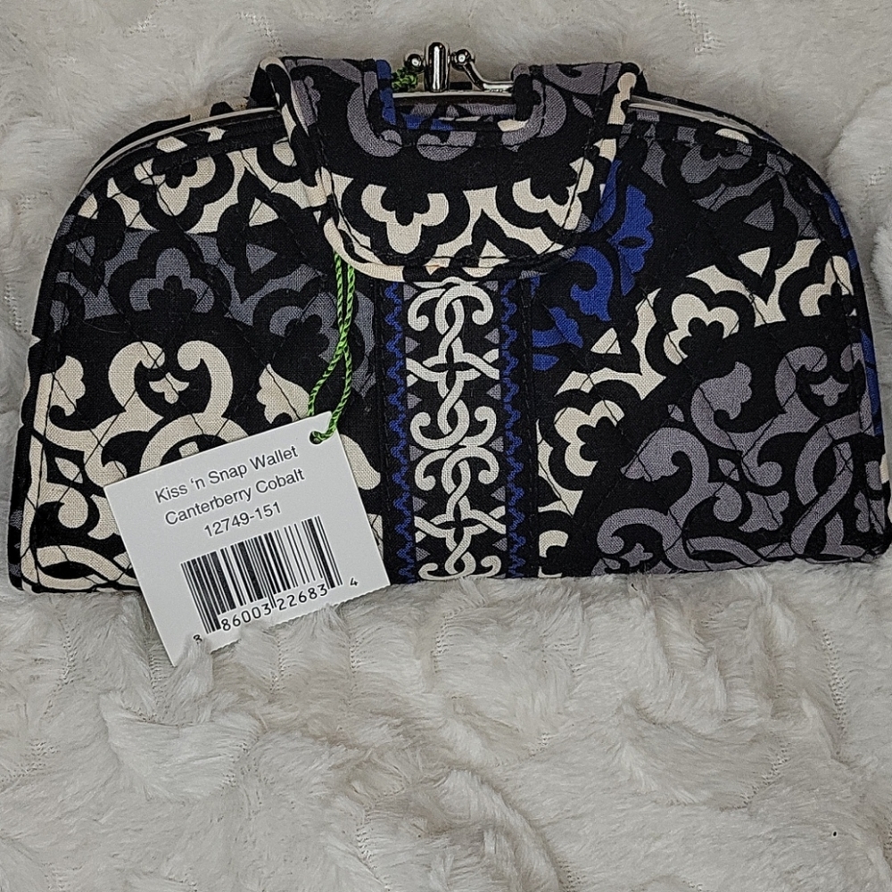 Vera Bradley Kissing Snap Wallet